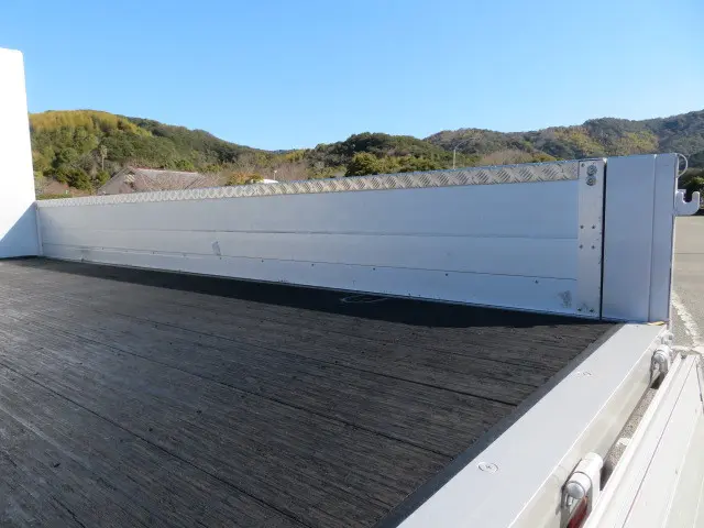 UD コンドル 2RG-BTR90U2(2WD)の写真28