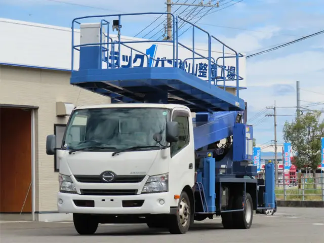日野 デュトロ SDG-XZU720M(2WD)の写真1
