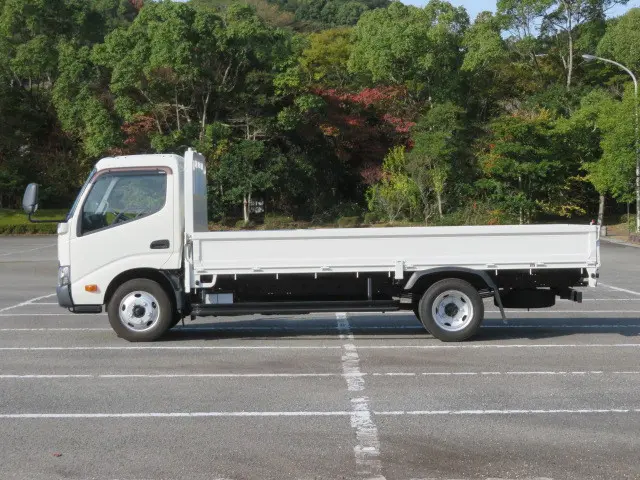 トヨタ ダイナ TKG-XZU655(2WD)の写真4