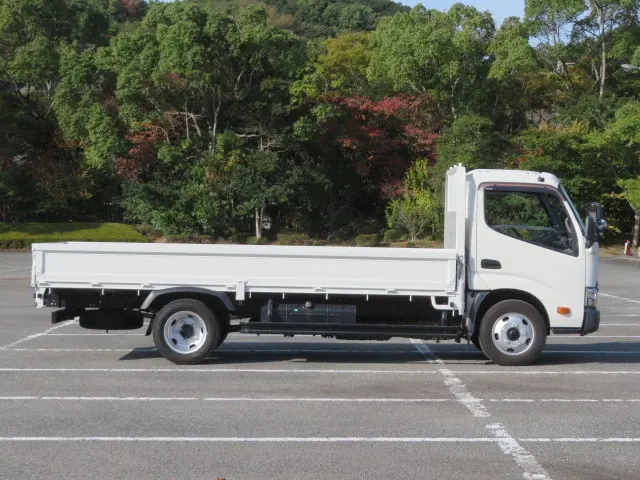 トヨタ ダイナ TKG-XZU655(2WD)の写真5