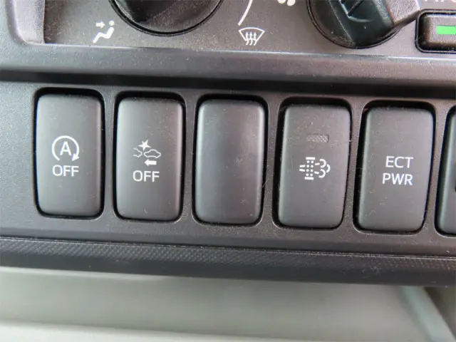 日野 デュトロ TPG-XZU712M(2WD)の写真17