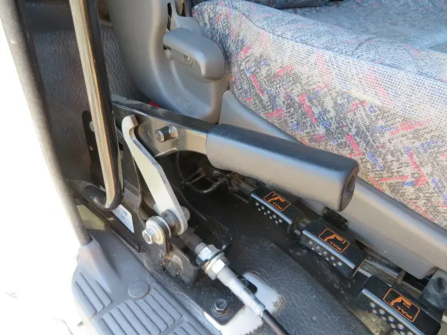 いすゞ ギガ QKG-CXZ77AT(6x4)の写真17