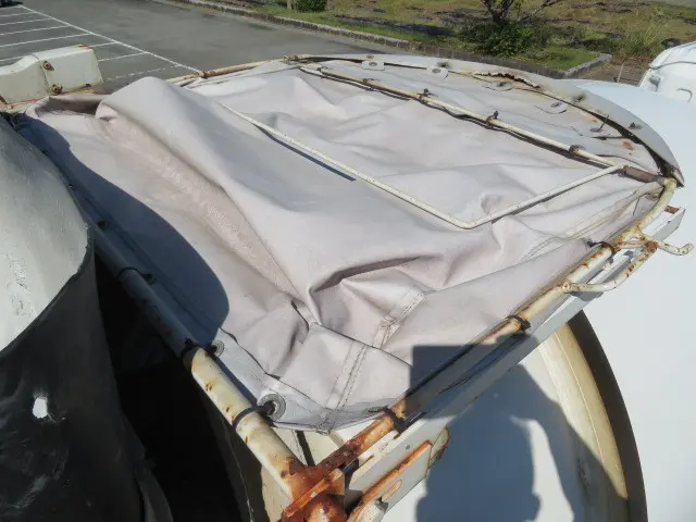 いすゞ ギガ QKG-CXZ77AT(6x4)の写真23