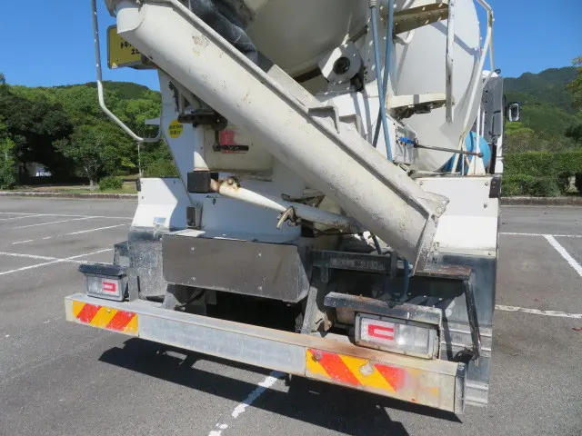 いすゞ ギガ QKG-CXZ77AT(6x4)の写真29