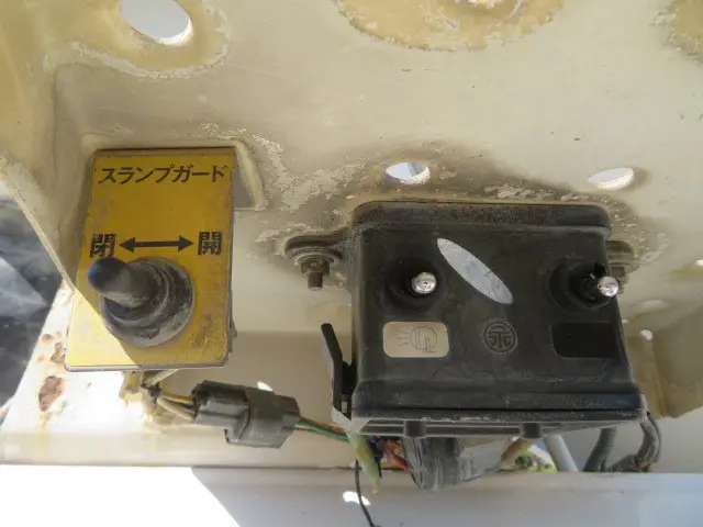 いすゞ ギガ QKG-CXZ77AT(6x4)の写真32