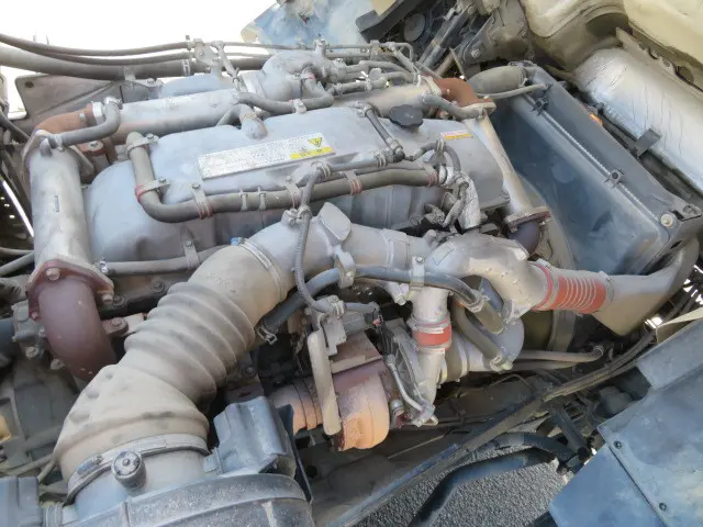 いすゞ ギガ QKG-CXZ77AT(6x4)の写真39