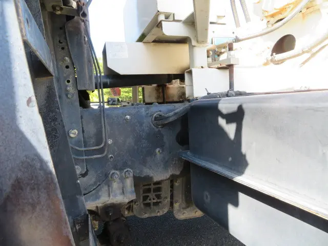 いすゞ ギガ QKG-CXZ77AT(6x4)の写真42