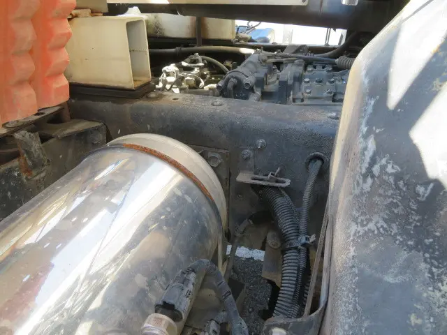 いすゞ ギガ QKG-CXZ77AT(6x4)の写真44