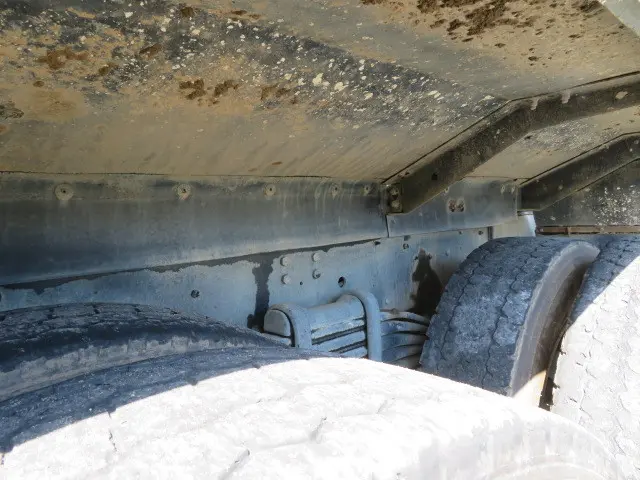 いすゞ ギガ QKG-CXZ77AT(6x4)の写真46