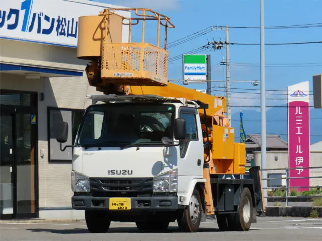 いすゞ エルフ TPG-NKR85N(2WD)の写真2