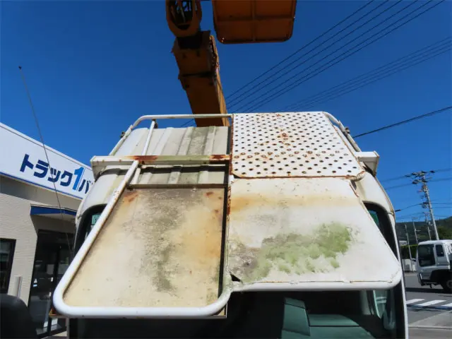 いすゞ エルフ TPG-NKR85N(2WD)の写真7