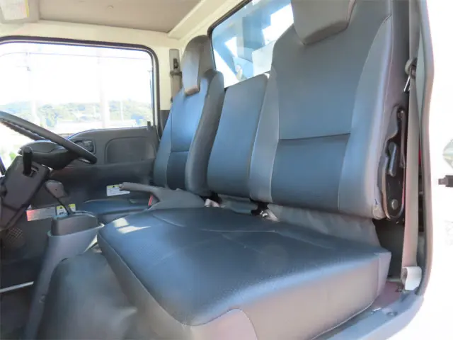 いすゞ エルフ TPG-NKR85N(2WD)の写真11