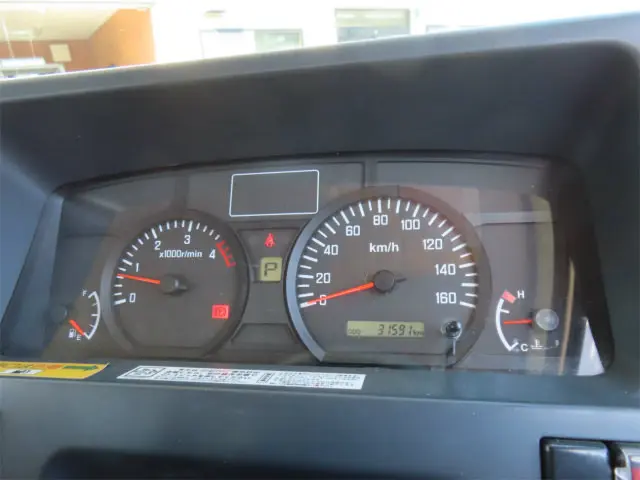 いすゞ エルフ TPG-NKR85N(2WD)の写真13