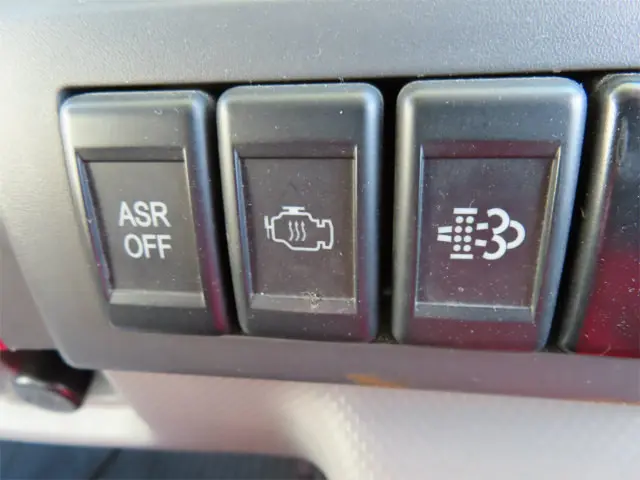 いすゞ エルフ TPG-NKR85N(2WD)の写真16