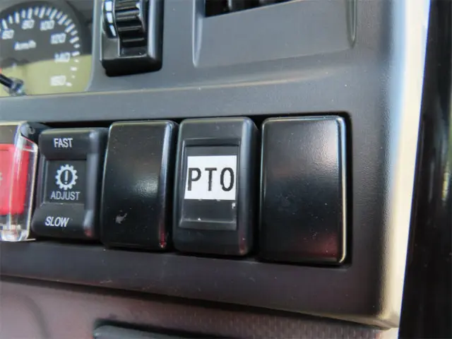 いすゞ エルフ TPG-NKR85N(2WD)の写真17