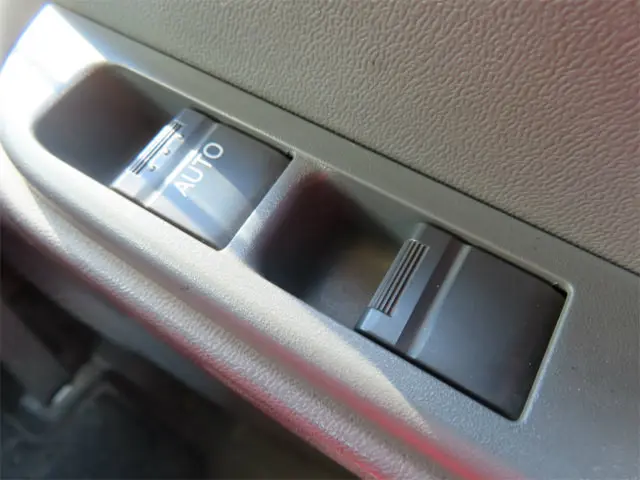 いすゞ エルフ TPG-NKR85N(2WD)の写真19