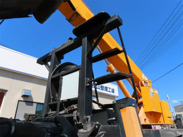 いすゞ エルフ TPG-NKR85N(2WD)の写真28