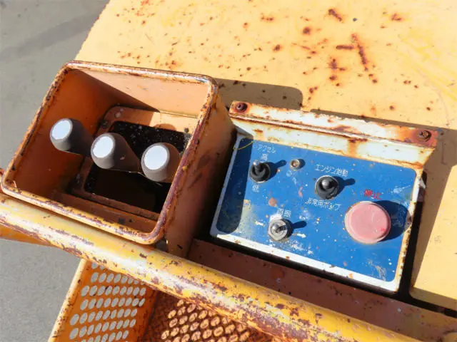 いすゞ エルフ TPG-NKR85N(2WD)の写真33