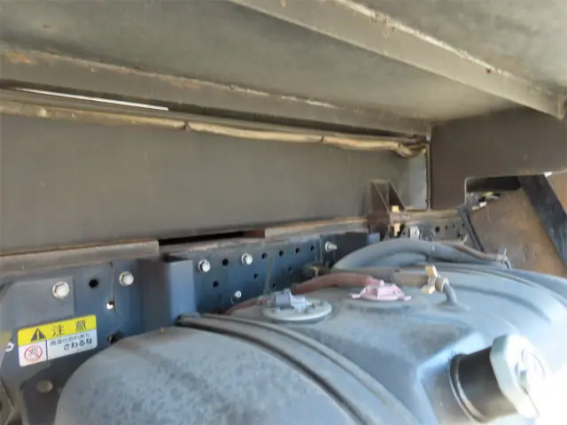 いすゞ エルフ TPG-NKR85N(2WD)の写真42