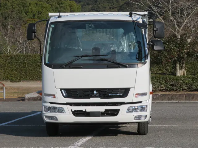 三菱 ファイター 2KG-FK62F(2WD)の写真6