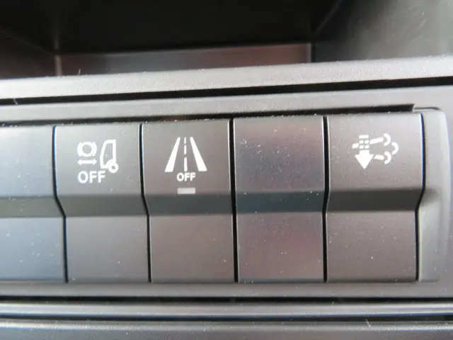 三菱 ファイター 2KG-FK62F(2WD)の写真18