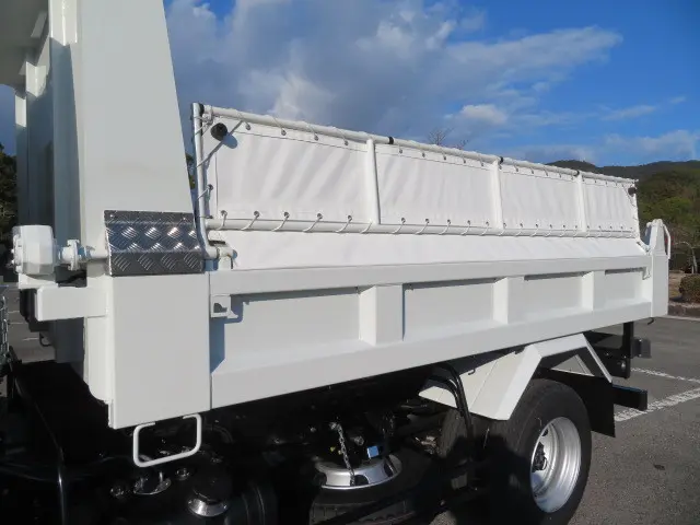 三菱 ファイター 2KG-FK62F(2WD)の写真31