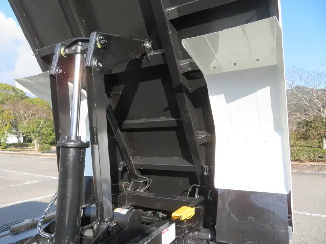 三菱 ファイター 2KG-FK62F(2WD)の写真49