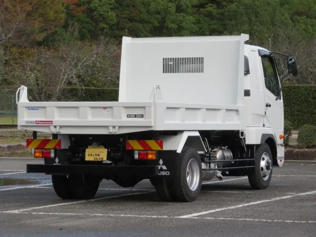 三菱 ファイター 2KG-FK62F(2WD)の写真3