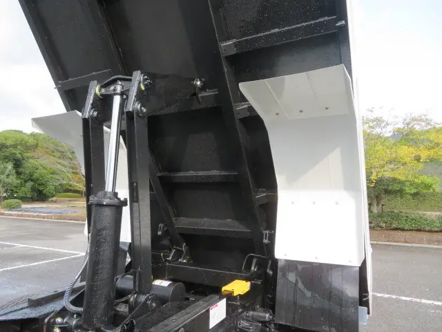 三菱 ファイター 2KG-FK62F(2WD)の写真49