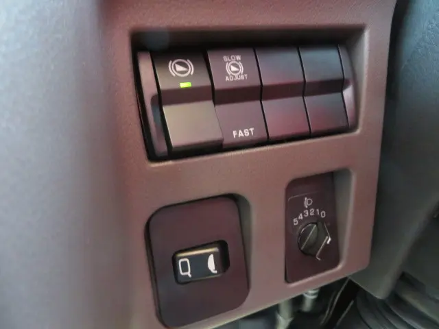 三菱 キャンター 2RG-FBA60(2WD)の写真18