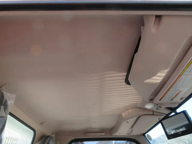 三菱 キャンター 2RG-FBA60(2WD)の写真25