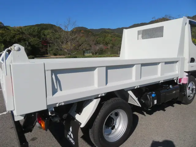 三菱 キャンター 2RG-FBA60(2WD)の写真33