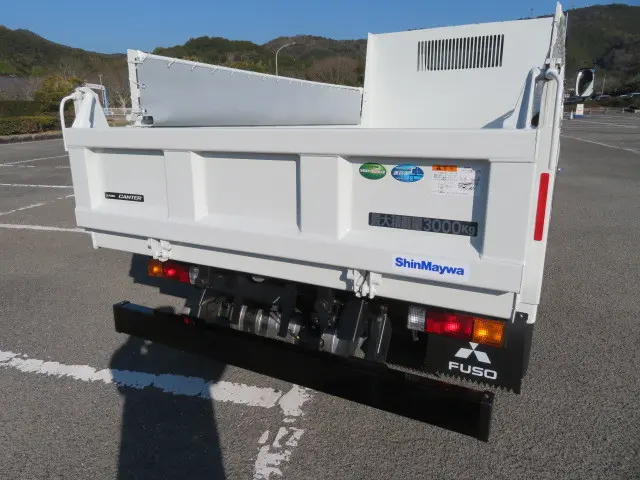 三菱 キャンター 2RG-FBA60(2WD)の写真37