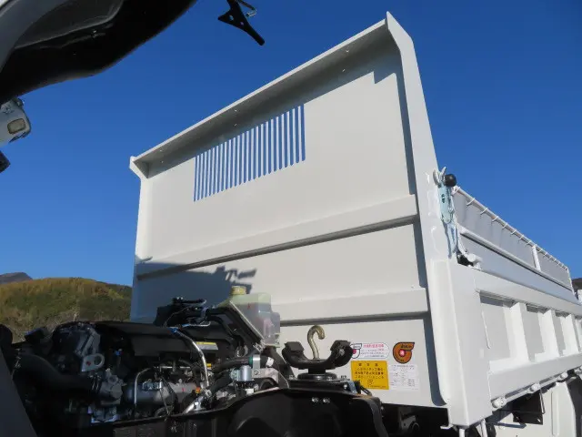 三菱 キャンター 2RG-FBA60(2WD)の写真38