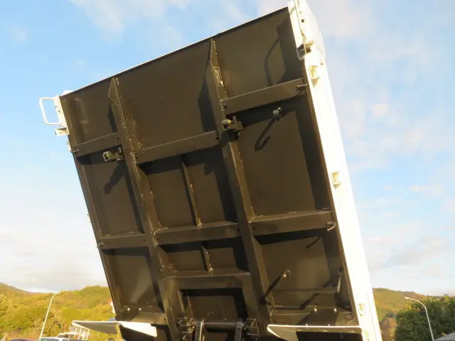 三菱 キャンター 2RG-FBA60(2WD)の写真50