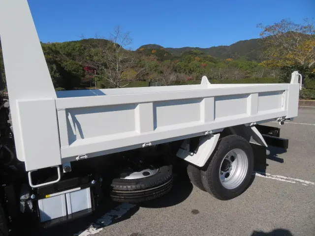 三菱 キャンター 2RG-FBA60(2WD)の写真32