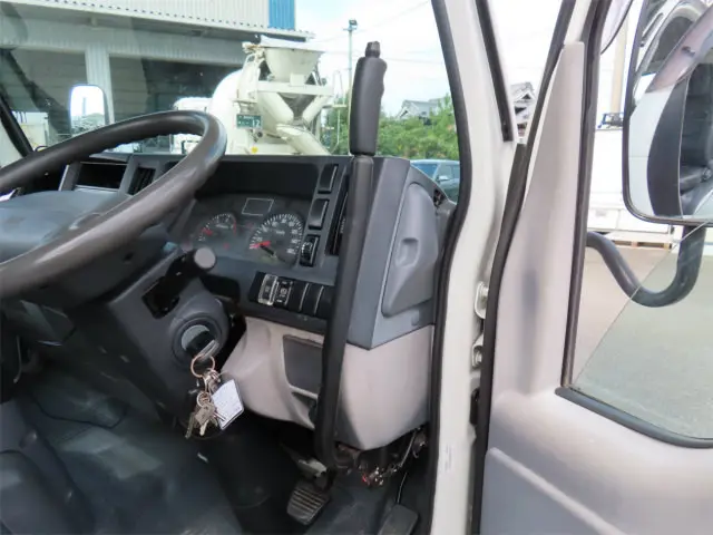 いすゞ エルフ SKG-NKR85YN(2WD)の写真19