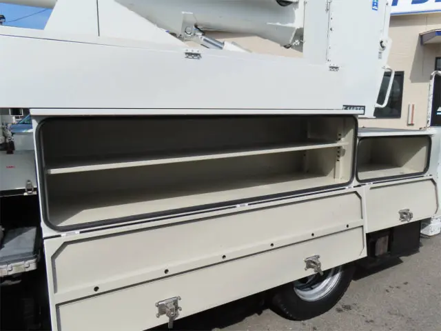 いすゞ エルフ SKG-NKR85YN(2WD)の写真26