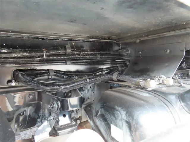 いすゞ エルフ SKG-NKR85YN(2WD)の写真48