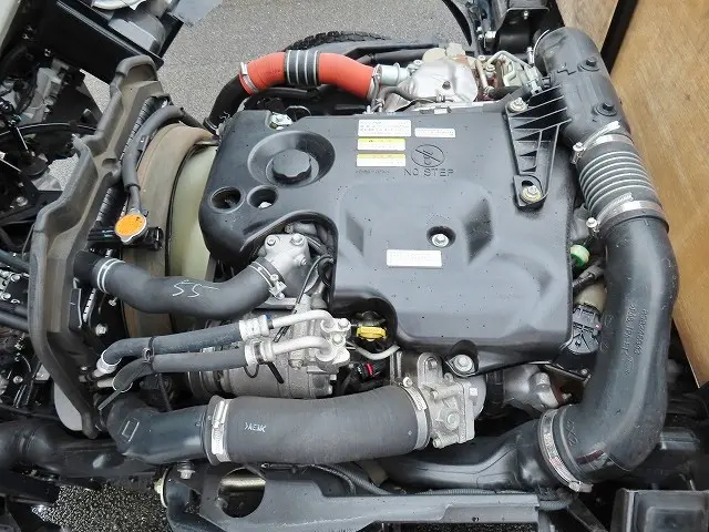 いすゞ エルフ TRG-NLR85AR(2WD)の写真39