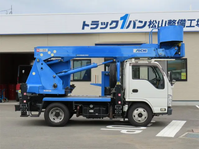 いすゞ エルフ TPG-NKR85N(2WD)の写真4