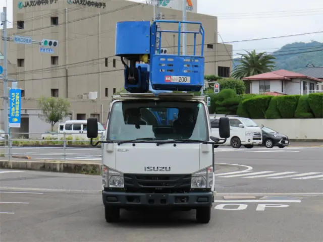 いすゞ エルフ TPG-NKR85N(2WD)の写真5