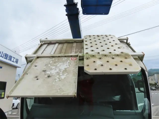 いすゞ エルフ TPG-NKR85N(2WD)の写真7