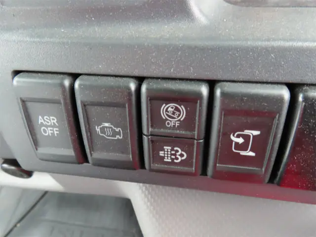 いすゞ エルフ TPG-NKR85N(2WD)の写真15