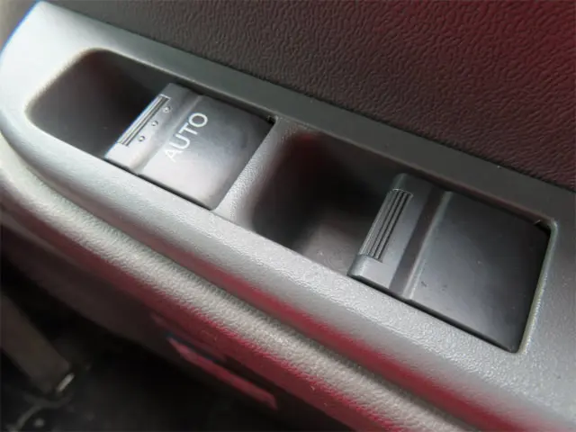 いすゞ エルフ TPG-NKR85N(2WD)の写真17