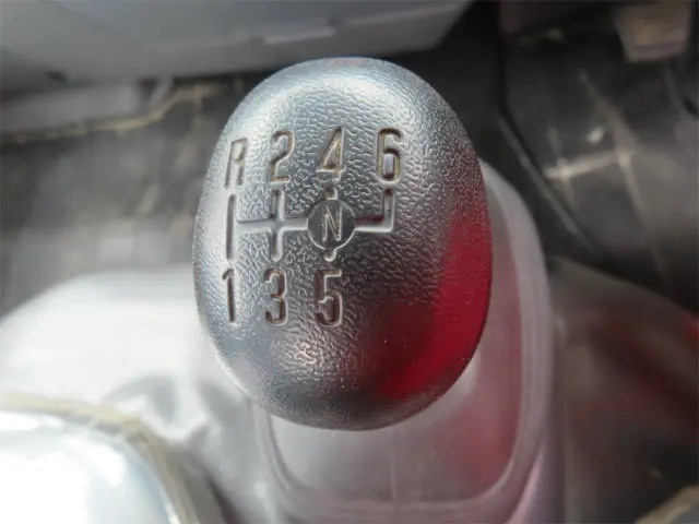 いすゞ エルフ TPG-NKR85N(2WD)の写真17