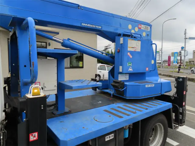 いすゞ エルフ TPG-NKR85N(2WD)の写真21