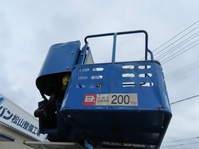 いすゞ エルフ TPG-NKR85N(2WD)の写真29