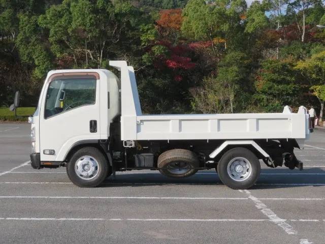いすゞ エルフ TKG-NPR85YN(2WD)の写真4