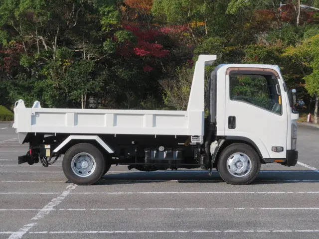 いすゞ エルフ TKG-NPR85YN(2WD)の写真5